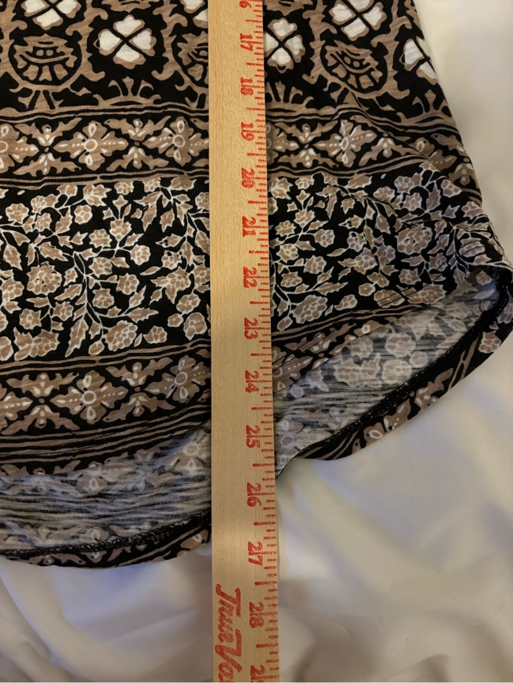 Lucky Brand Boho Floral Border Print Cotton Modal Tee Medium - Picture 6 of 9
